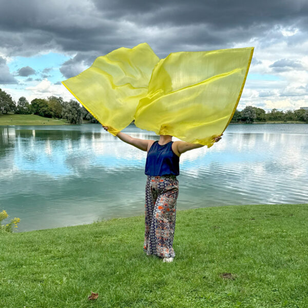 Bestel jouw set aanbiddingsvlaggen geel