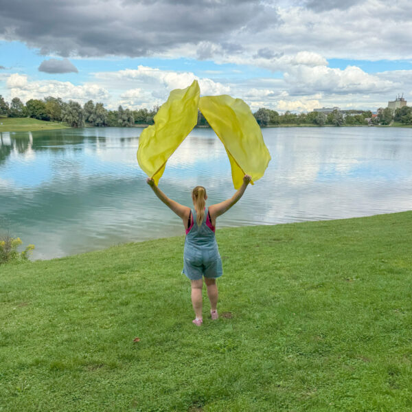 Bestel jouw set aanbiddingsvlaggen geel
